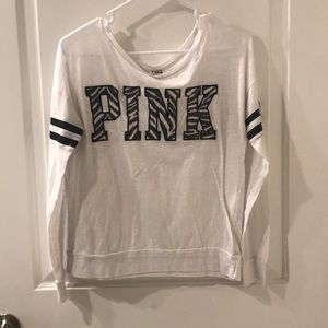 VS pink long sleeve tee